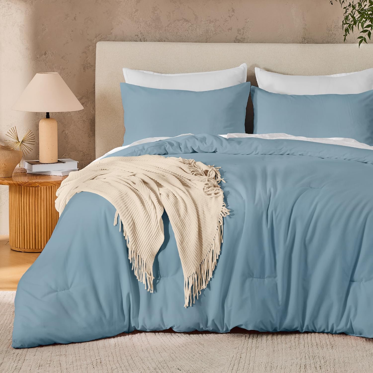 Arkmoving Dark Emerald Green Queen Size Comforter Set, 3 Pieces Forest Hunter Green Boho Solid Bedding Sets, Soft Cozy Lightweight Down Alternative All Season Bed Set - Image 3