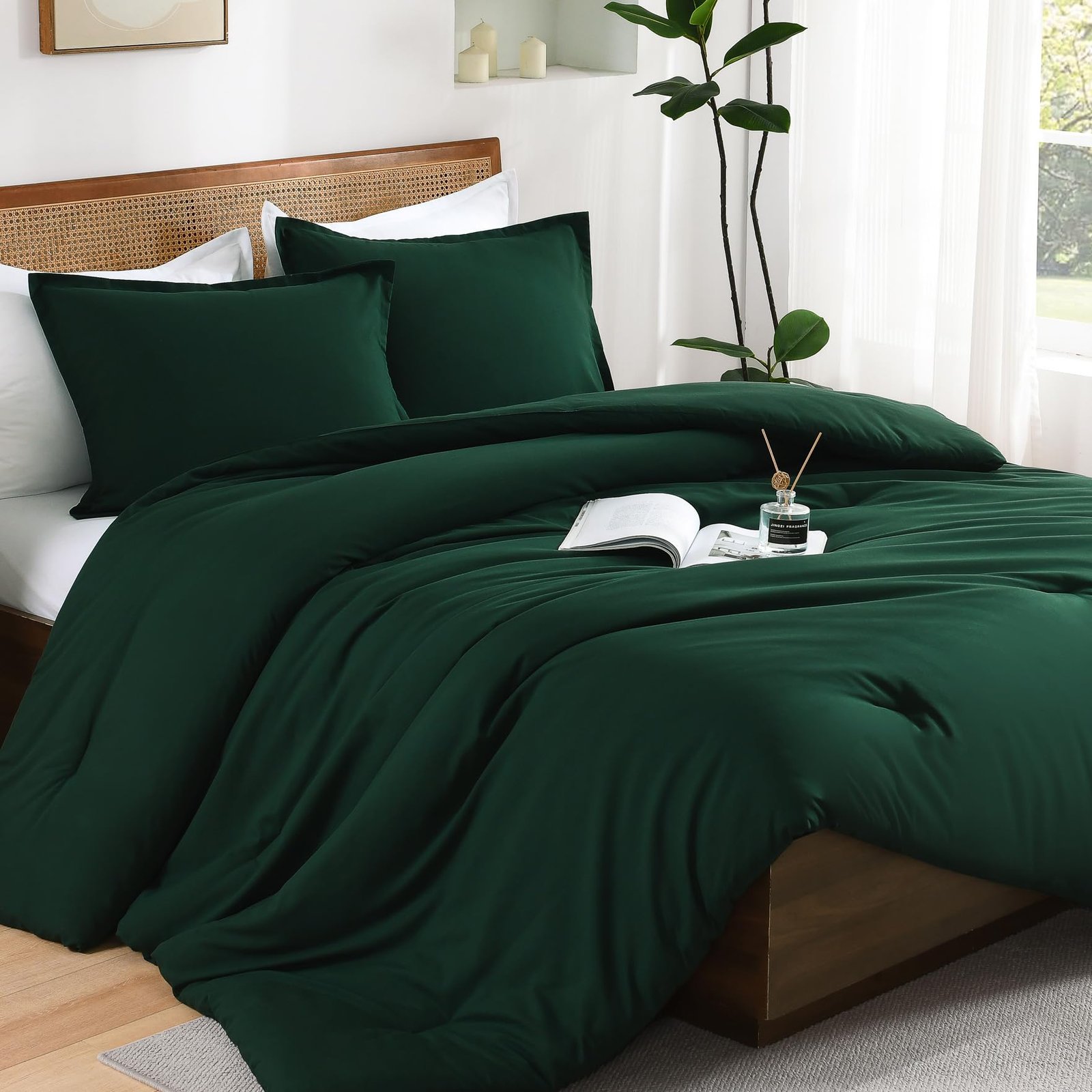 Arkmoving Dark Emerald Green Queen Size Comforter Set, 3 Pieces Forest Hunter Green Boho Solid Bedding Sets, Soft Cozy Lightweight Down Alternative All Season Bed Set - Image 5