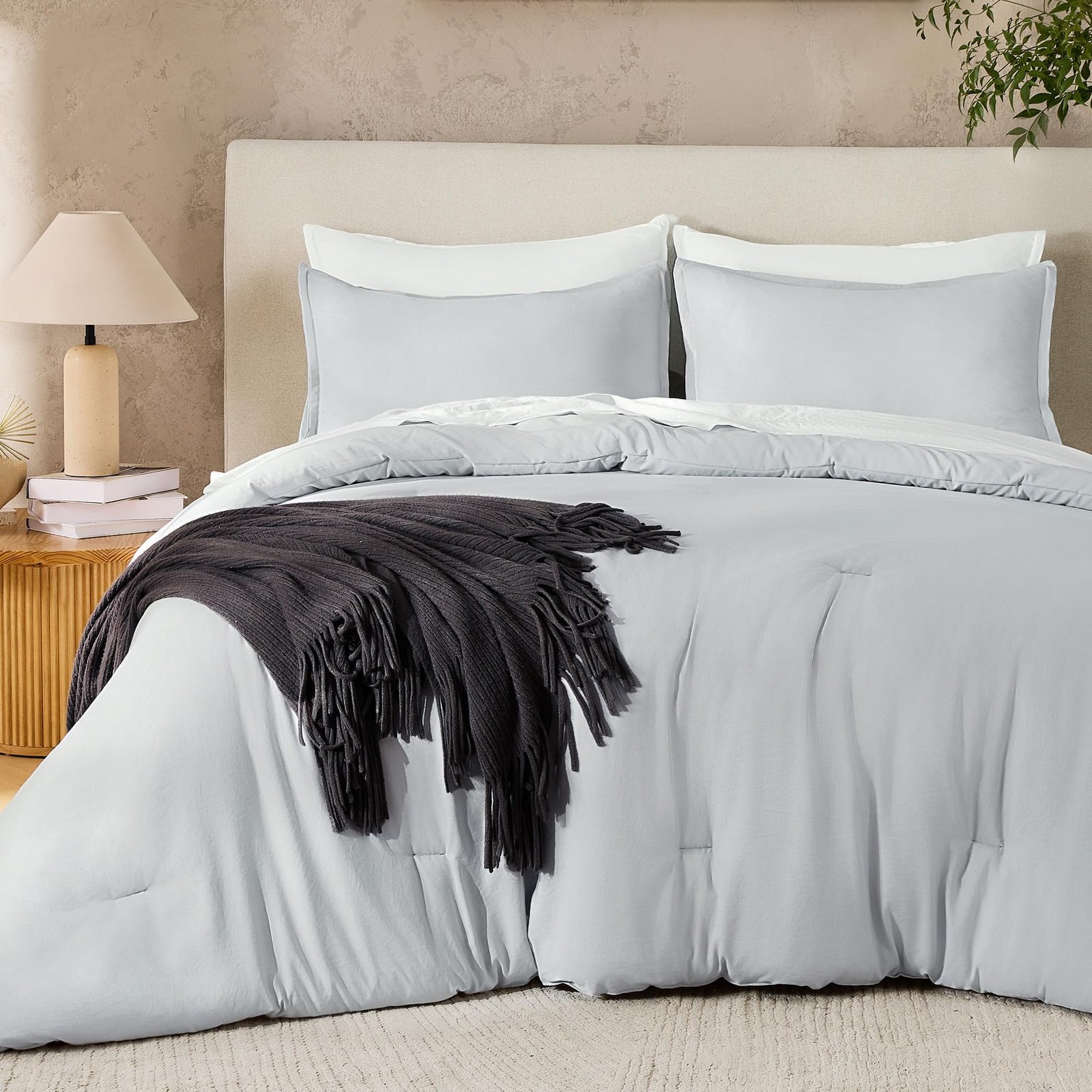 Arkmoving Dark Emerald Green Queen Size Comforter Set, 3 Pieces Forest Hunter Green Boho Solid Bedding Sets, Soft Cozy Lightweight Down Alternative All Season Bed Set - Image 17