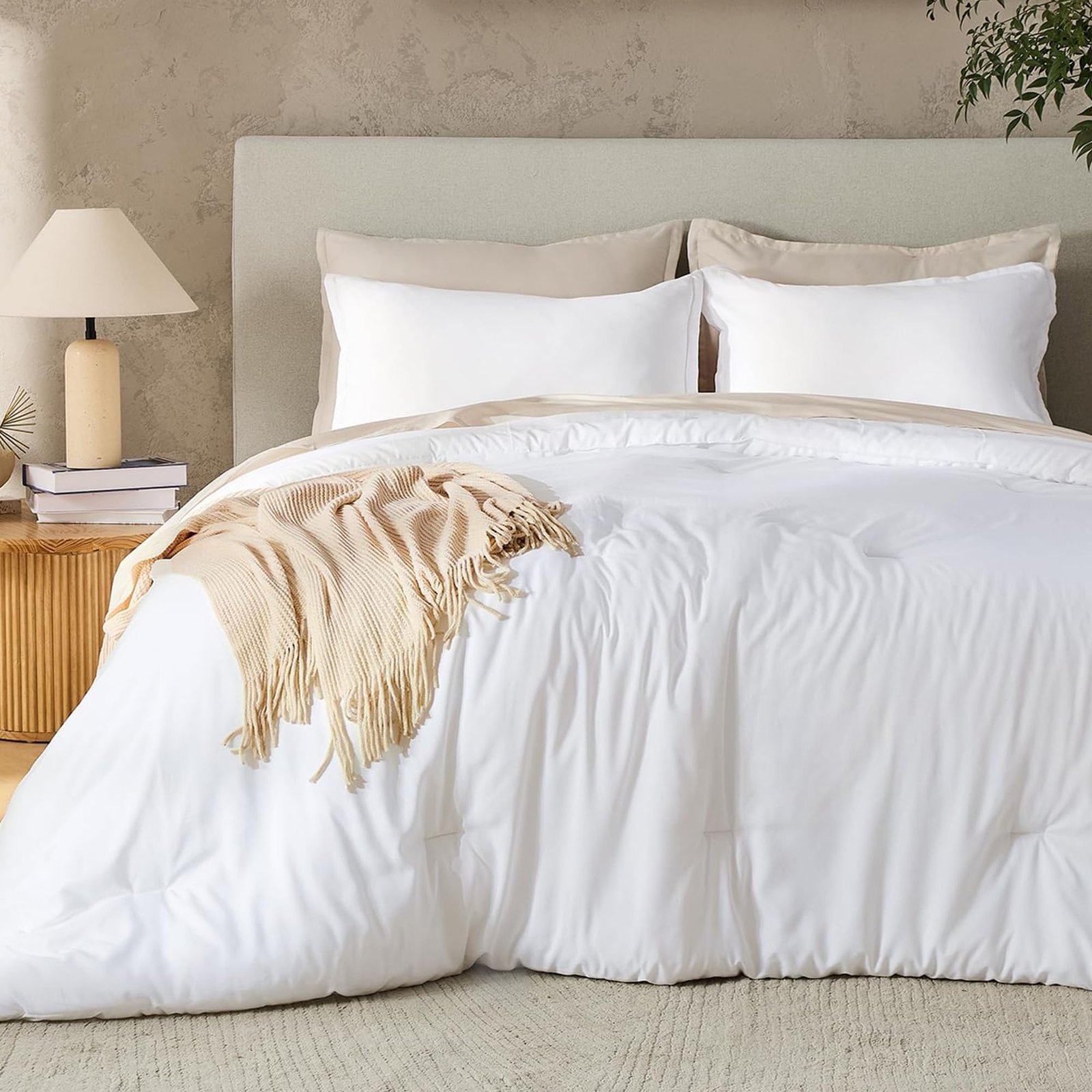 Arkmoving Dark Emerald Green Queen Size Comforter Set, 3 Pieces Forest Hunter Green Boho Solid Bedding Sets, Soft Cozy Lightweight Down Alternative All Season Bed Set - Image 15